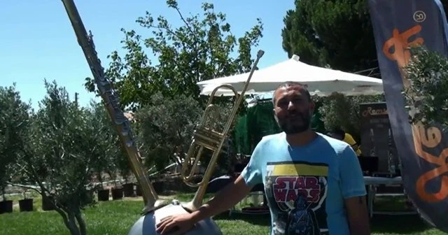 Hüsnü Şenlendirici kamp açtı