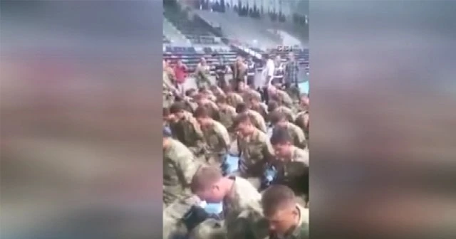 Kahraman komutan cuntacı askerleri böyle teslim etti