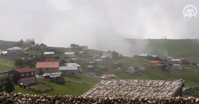 Sis bulutlarının adresi, bu yayla
