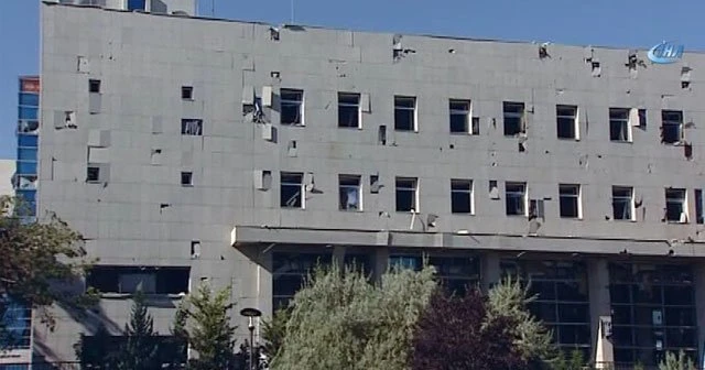 TBMM atılan bombalardan büyük hasar gördü