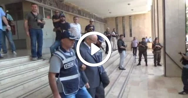 56 hakim ve savcıya yakalama kararı