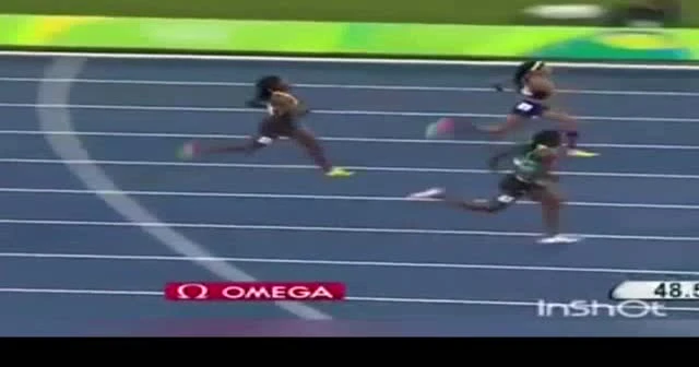 Atlet altın madalyaya uçtu