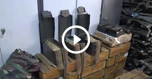 Hain girişimde ele geçirilen silah ve bombalar sergilendi