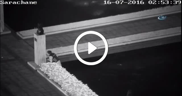 İBB önünde hainlerin polisle çatıştığı yeni görüntüler ortaya çıktı