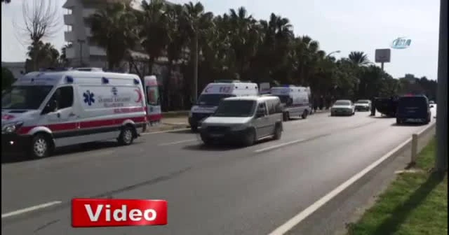 Antalya'da MHP konvoyunda kaza