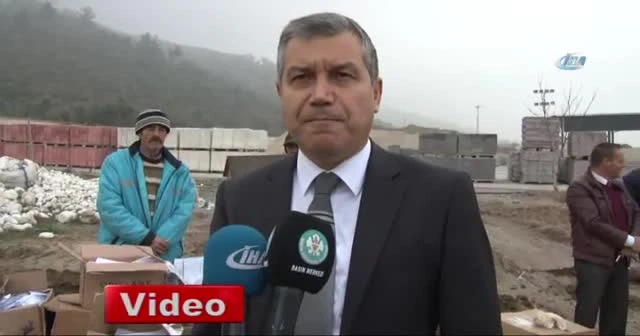 Binlerce kişinin kimlik fotokopisini yaktılar
