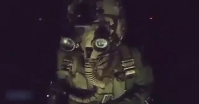 DEAŞ'a bomba yağdıran Türk pilottan Nusret taklidi