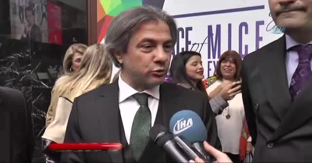 Dünyanın en büyük turizmcileri Beyoğlu'nu gezdi