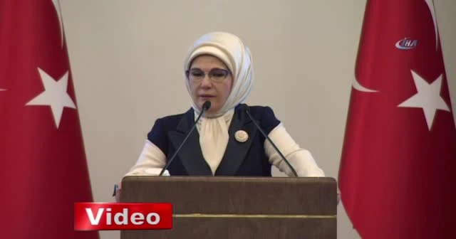 Emine Erdoğan Suriyeli kadınları Külliyede ağırladı