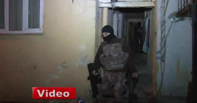 İstanbul'da zehir tacirlerine şafak operasyonu