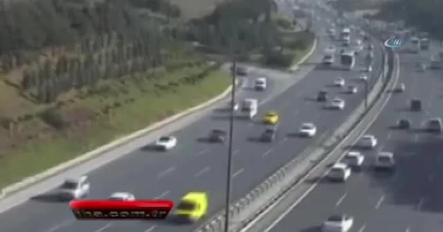 İstanbul'daki ilginç kaza saniye saniye kamerada