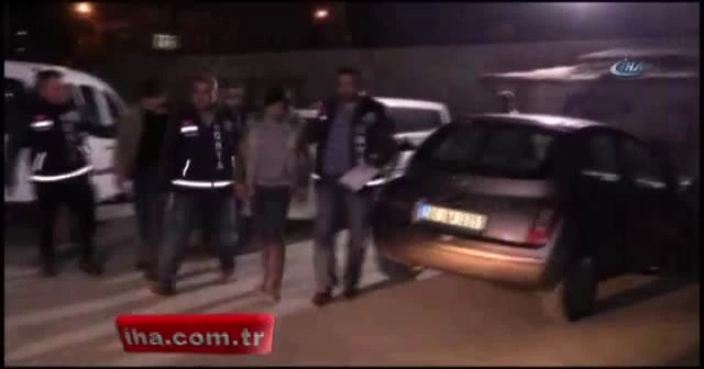 Kendilerini uyaran iki genci bıçaklayan Suriyeliler yakalandı