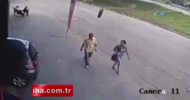 Metrelerce savrulan lastik, adama böyle çarptı