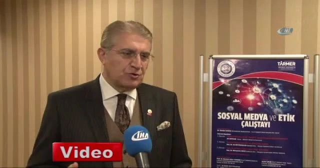 Sosyal medyanın etik sorunları İAÜ'de tartışıldı