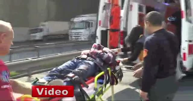 Tırın altına giren araçta can pazarı