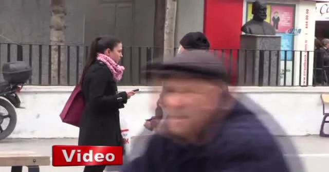 Zabıta dilenci kılığına girdi 10 dakikada 80 TL topladı