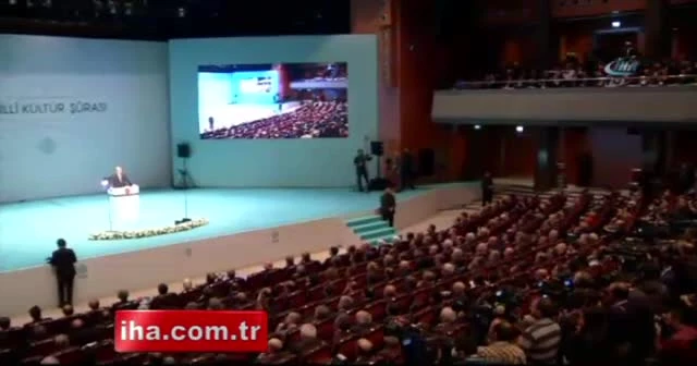 'Sosyal medyanın kültürümüzü yiyip bitirmesine göz yumamayız'
