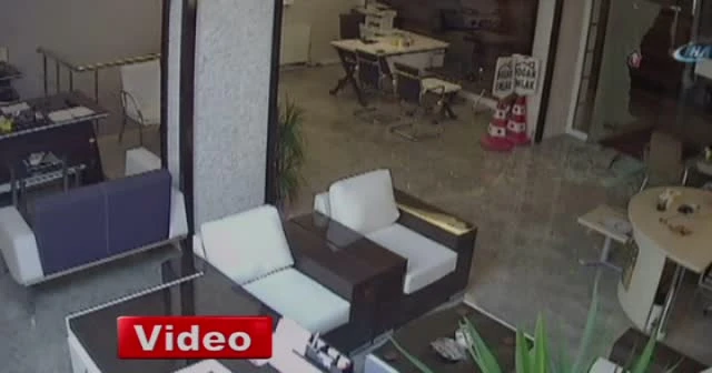 Acemi hırsız neredeyse kendini sakatlıyordu