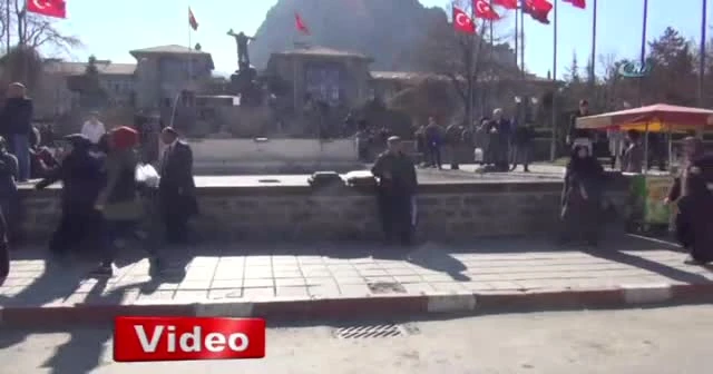 Afyonkarahisar'da şüpheli valiz alarmı