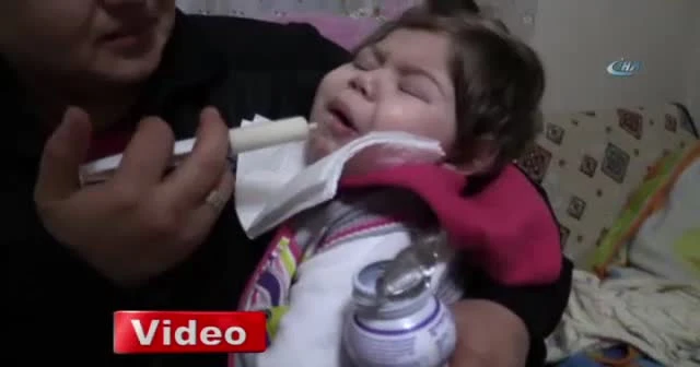 Berre bebek yardım bekliyor