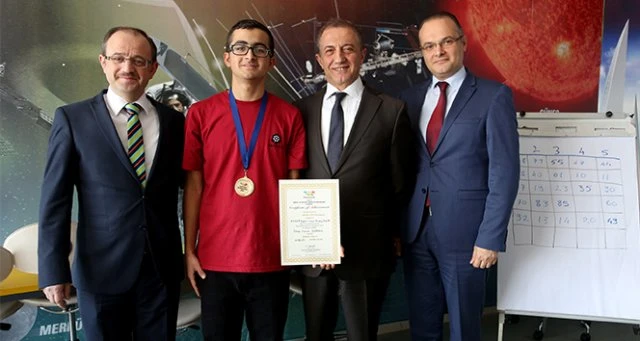 İlk Türk Dünya Hafıza Rekortmeni İhlas Koleji’nden