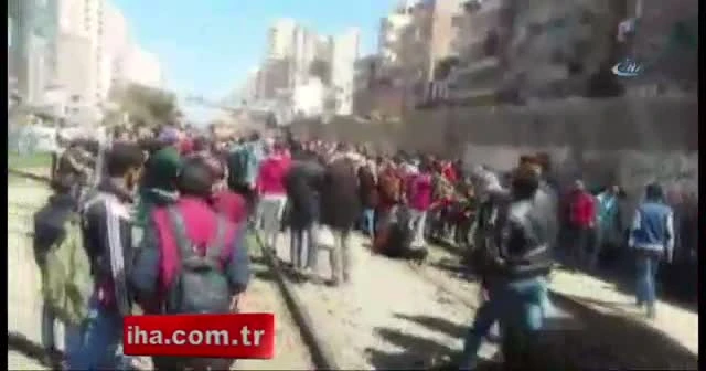 Mısır İskenderiye'de ekmek krizi halkı sokağa döktü