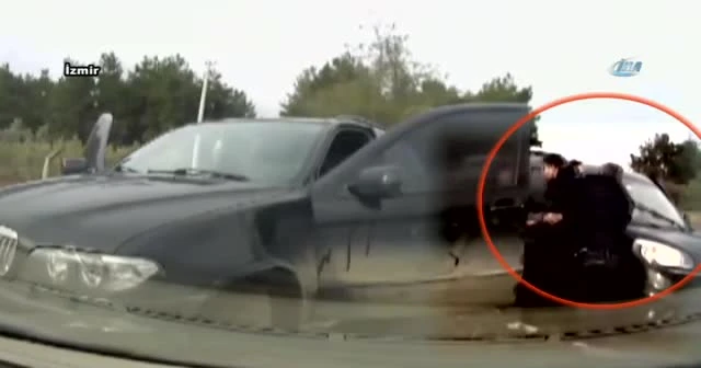 Silahla yol kesip, 2 kişiyi kaçıran fidyeciler kamerada