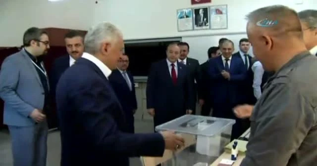 Başbakan Yıldırım: 'Sonuç ne olursa olsun başımızın tacıdır'