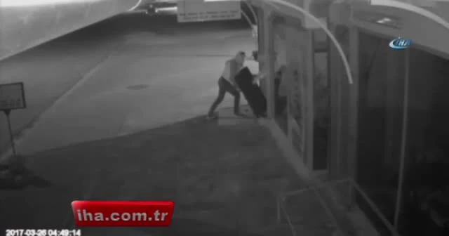 Çelik para kasasını böyle çaldılar
