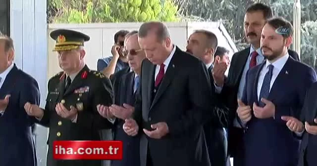 Cumhurbaşkanı Erdoğan, mezarların yenilenmesi için yetkililere talimat verdi