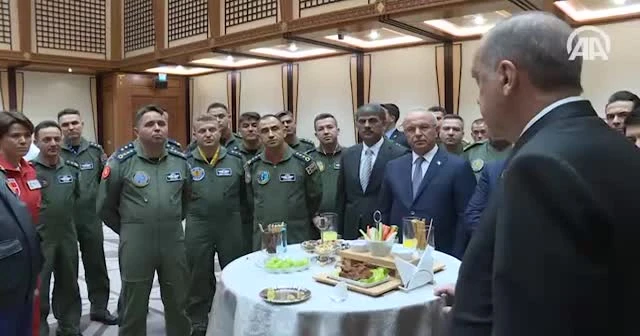 Cumhurbaşkanı Erdoğan, pilotları kabul etti