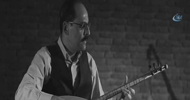 Cumhurbaşkanı Sözcüsü Kalın seslendirdiği türkü ile mest etti