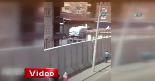 Diyarbakır'daki patlama saniye saniye böyle görüntülendi