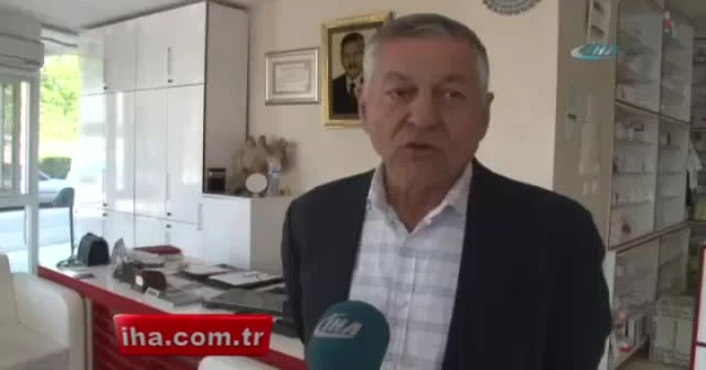 Eczanede oturanlara tekerlek çarptı