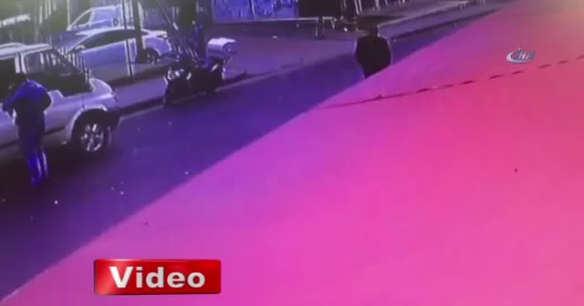 Ekmek arabasından para çalan hırsız kamerada