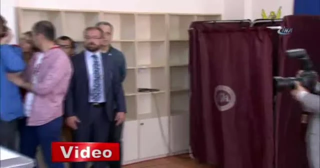 Erdoğan: Türkiye sandıklar açılınca geleceğe yürüyecektir
