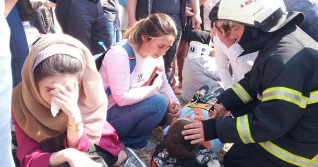 Freni patlayan yolcu midibüsü şarampole uçtu: 22 yaralı
