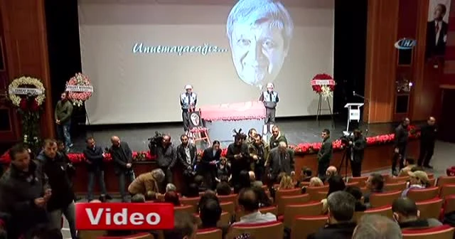 Halit Akçatepe için Caddebostan Kültür Merkezinde tören