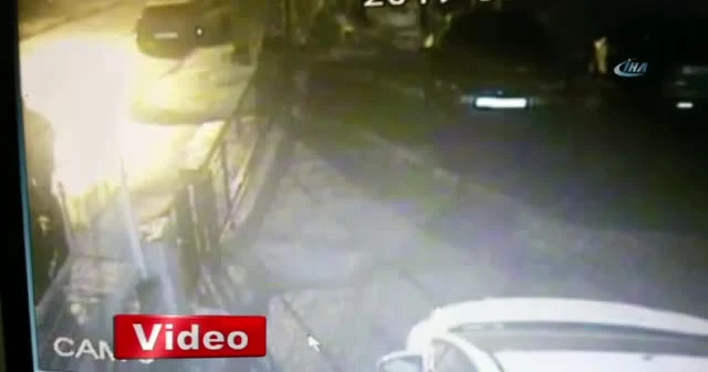 Hırsızlar çaldıkları motosikleti böyle götürdü