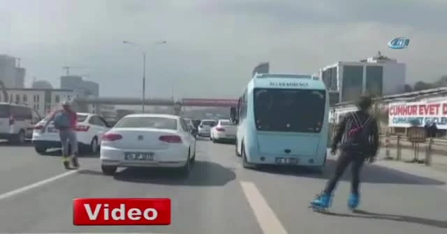İstanbul trafiğinde pes dedirten görüntüler