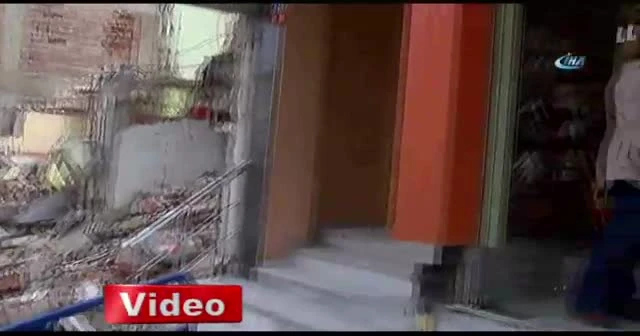 Ölüm anne ve iki kızını teğet geçti! O anlar kamerada