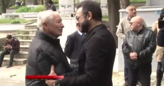 Sadri Alışık mezarı başında anıldı