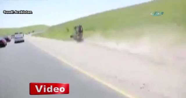 Tehlikeli şov kazayla bitti