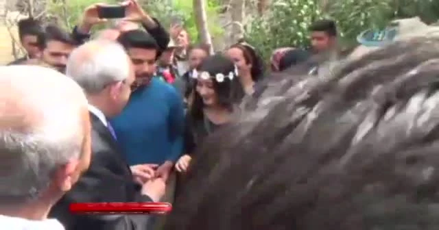 Yüzüklerini Kılıçdaroğlu taktı