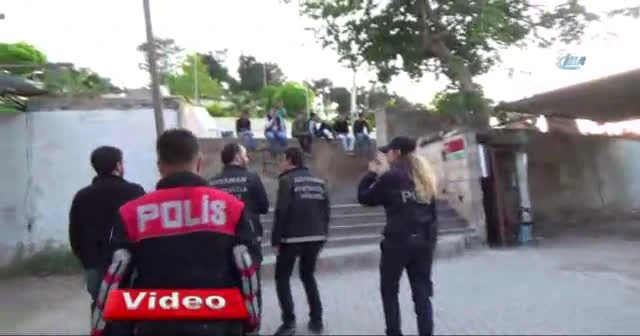 Cüzdanından çıkan sevgilisiyle yediği ilk çikolatanın kağıtları polisi şaşırttı