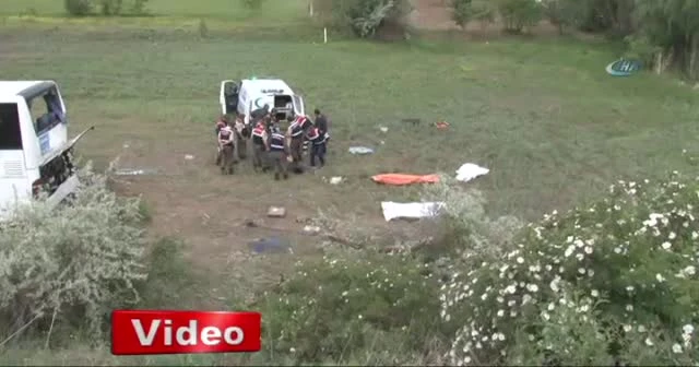 Katliam gibi kaza: 8 ölü, 32 yaralı