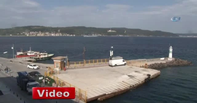 Rus çıkarma gemisi Çanakkale boğazından geçti