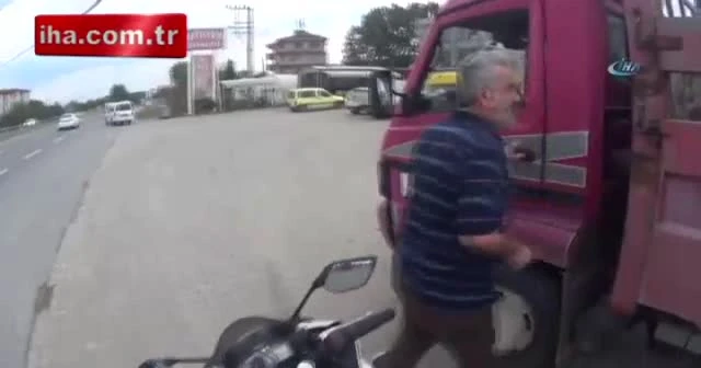 'Oğlum Bak Git' 2 sahnede