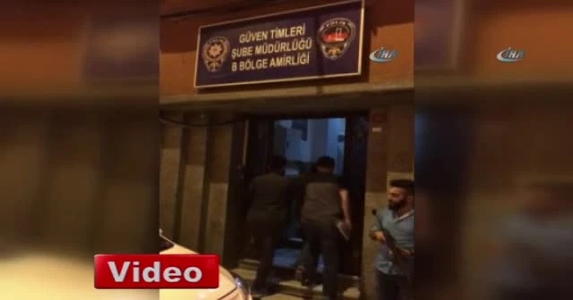 Alnında 'enayi' yazan zehir taciri yakalandı