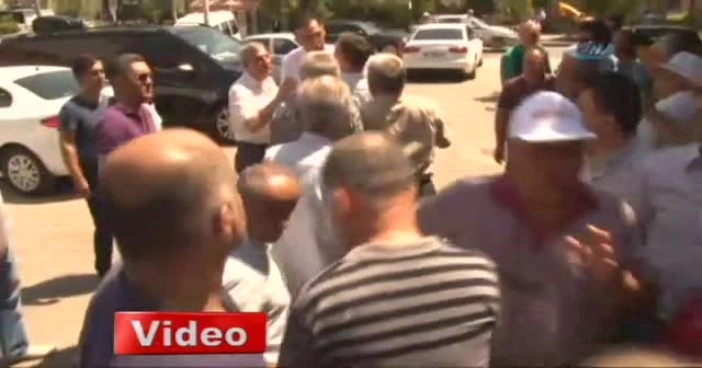 CHP’nin bayramlaşma programında gergin anlar